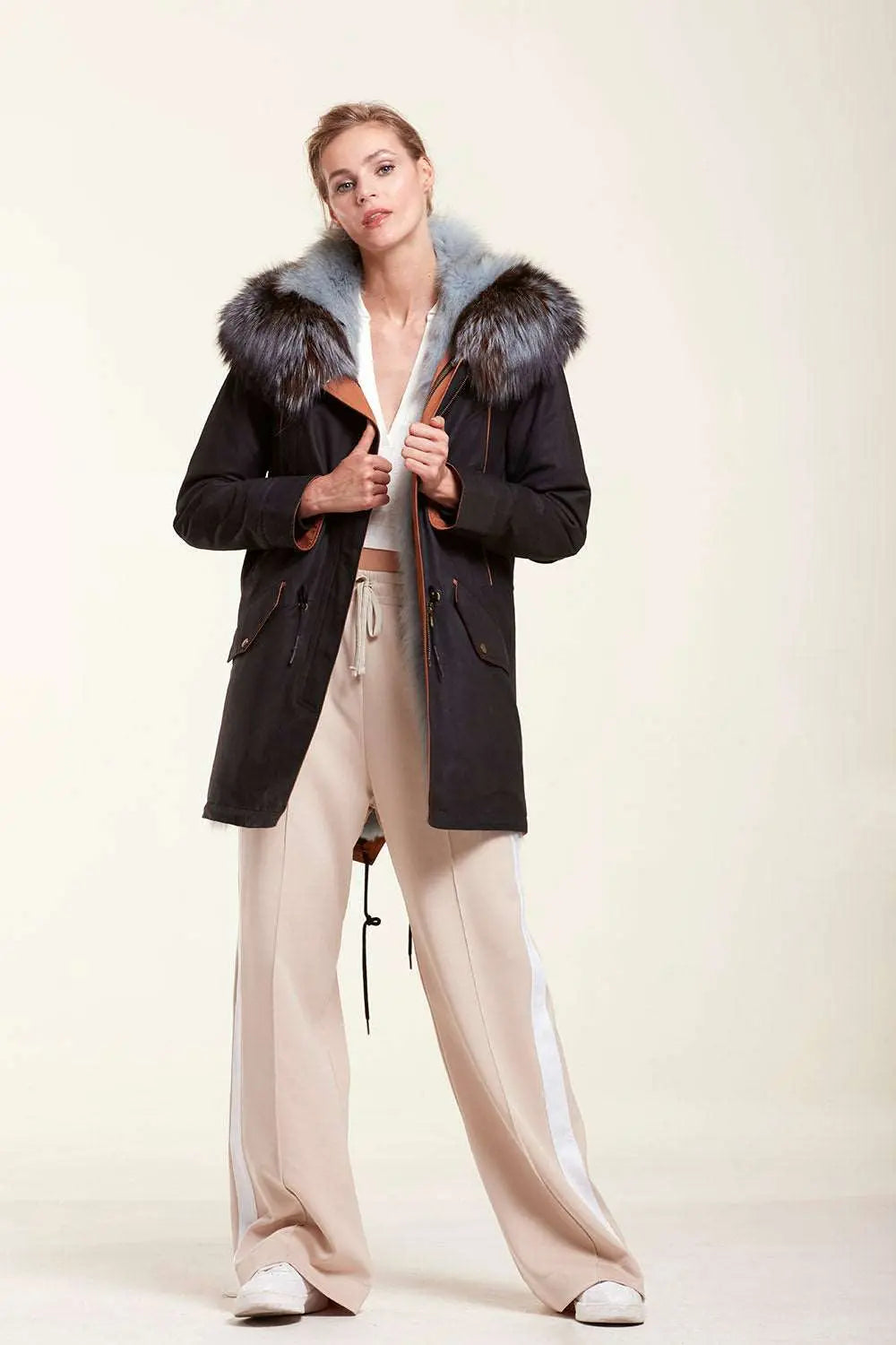 Parka In Tessuto Impermeabile Imbottito In Vera Piuma Con Bordo Cappuccio Staccabile - Pelliccerie - Foto 12