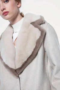 Coat with fur collar paolomoretti