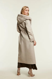 Long cashmere coat with fur hood paolomoretti